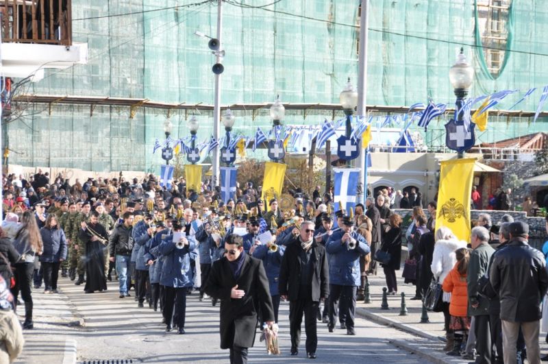 ΤΑ ΑΓΙΑ ΘΕΟΦΑΝΕΙΑ ΣΤΗ ΜΗΤΡΟΠΟΛΗ  ΔΡΑΜΑΣ