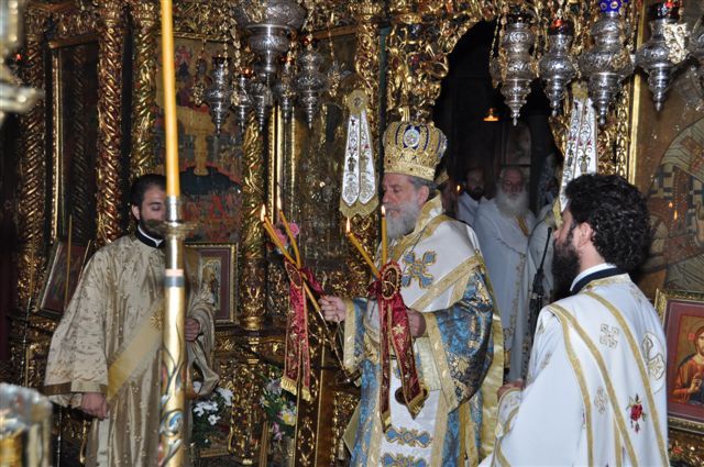 Ονομαστήρια Μητροπολίτου στην Ι.Μ. ΕΙΚΟΣΙΦΟΙΝΙΣΣΗΣ 29-6-2009