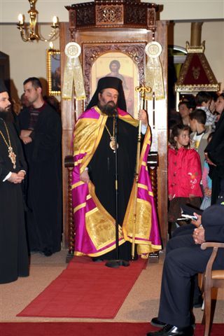 Εσπερινός Αγίου Ιωάννου Χρυσοστόμου στον Αγιο Χρυσόστομο. Ομιλητής π. Μωυσής Αγιορείτης. 12-11-2007