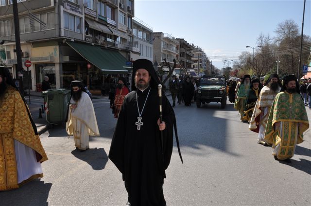 Λιτάνευσις ι.λειψάνων Αγίου Γεωργίου Καρσλίδη στη Δράμα Δ' Κυριακή των νηστειών 3-4-2011