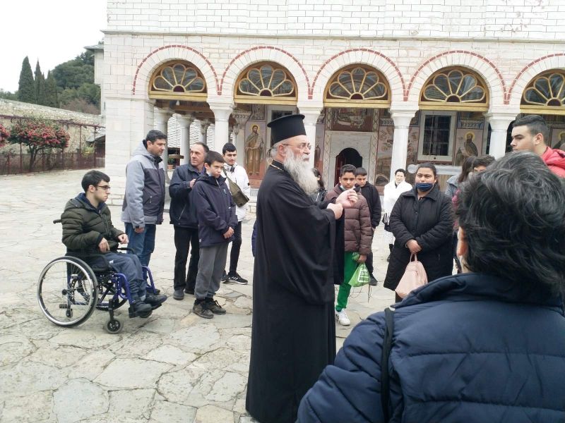  ΞΕΝΑΓΗΣΗ ΣΤΑ ΜΟΝΑΣΤΗΡΙΑ ΤΗΣ ΔΡΑΜΑΣ