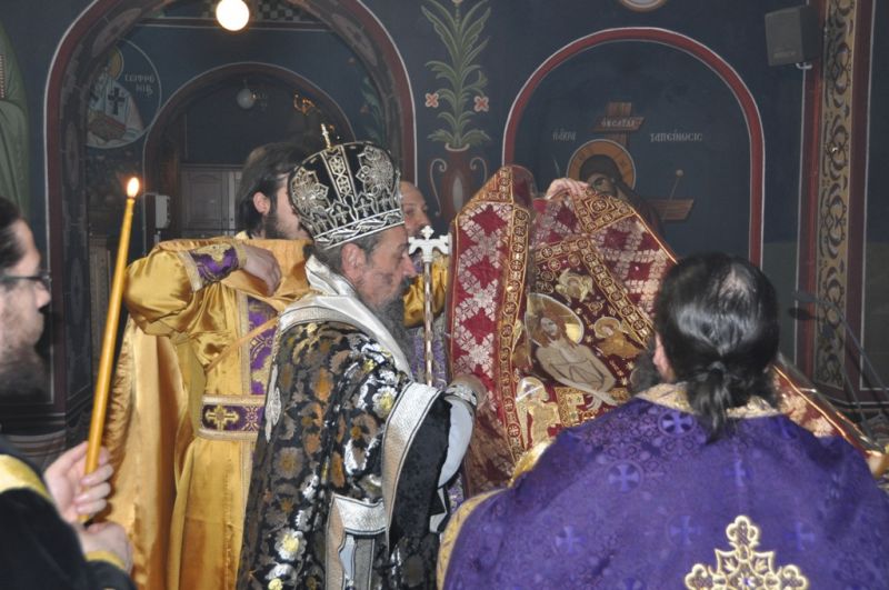 Τά Ἅγια Πάθη καί ἡ  Ἀνάσταση στή Μητρόπολη Δράμας   