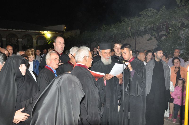 Ὁλονύκτια  Ἀγρυπνία στήν Ἱερά Μονή Εἰκοσιφοινίσσης