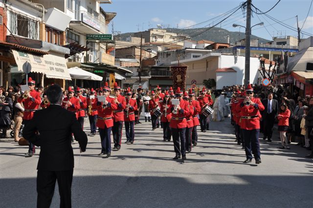 Λιτάνευσις ι.λειψάνων Αγίου Γεωργίου Καρσλίδη στη Δράμα Δ' Κυριακή των νηστειών 3-4-2011