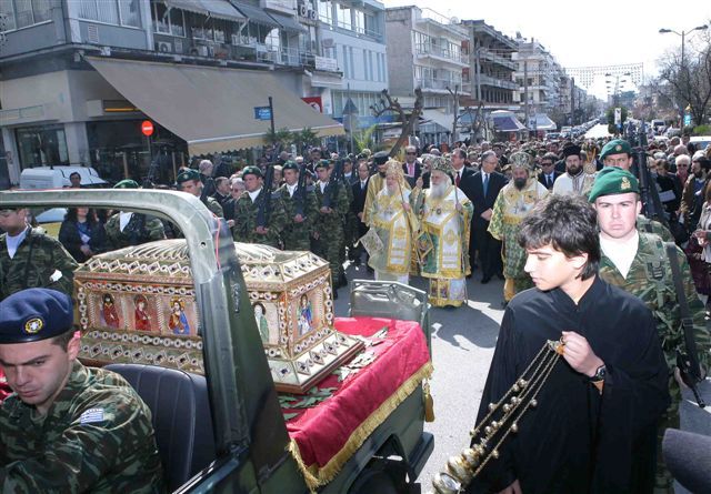 Δ Νηστειών Λιτανεία Αγίου Γεωργίου Καρρσλίδη από τον Ι.Ν.Αγ. Νικολάου στην πλατεία της Δράμας 14-03-2010