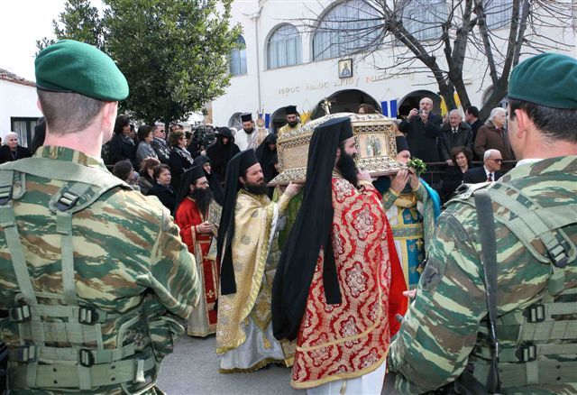 Δ Νηστειών Λιτανεία Αγίου Γεωργίου Καρρσλίδη από τον Ι.Ν.Αγ. Νικολάου στην πλατεία της Δράμας 14-03-2010