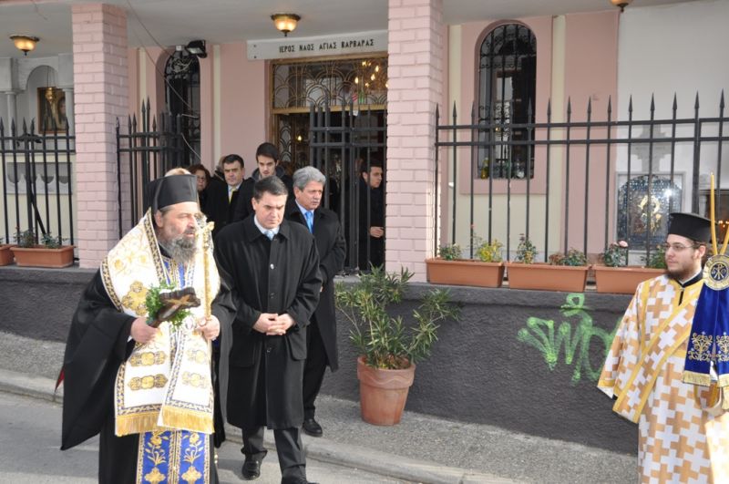 ΤΑ ΑΓΙΑ ΘΕΟΦΑΝΕΙΑ ΣΤΗ ΜΗΤΡΟΠΟΛΗ  ΔΡΑΜΑΣ