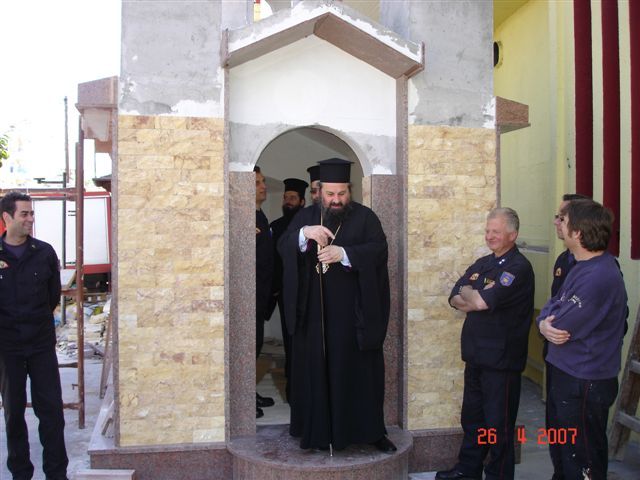 Στο εκκλησάκι της πυροσβεστικής (26/04/07)