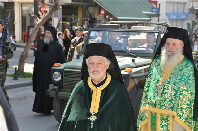 Λιτάνευσις ι.λειψάνων Αγίου Γεωργίου Καρσλίδη στη Δράμα Δ' Κυριακή των νηστειών 3-4-2011