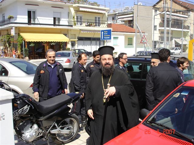 Στο εκκλησάκι της πυροσβεστικής (26/04/07)