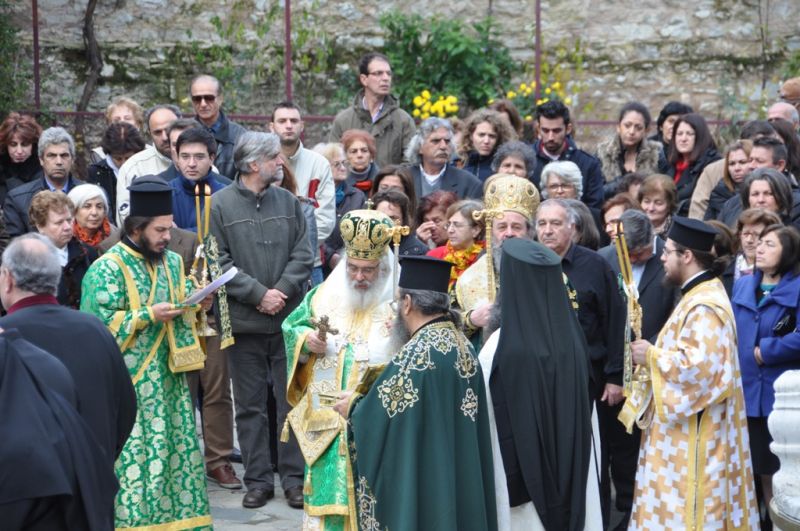 Η  ΕΟΡΤΗ  ΤΩΝ  ΕΙΣΟΔΙΩΝ  ΤΗΣ  ΘΕΟΤΟΚΟΥ  ΣΤΗΝ  ΙΕΡΑ  ΜΗΤΡΟΠΟΛΗ  ΔΡΑΜΑΣ