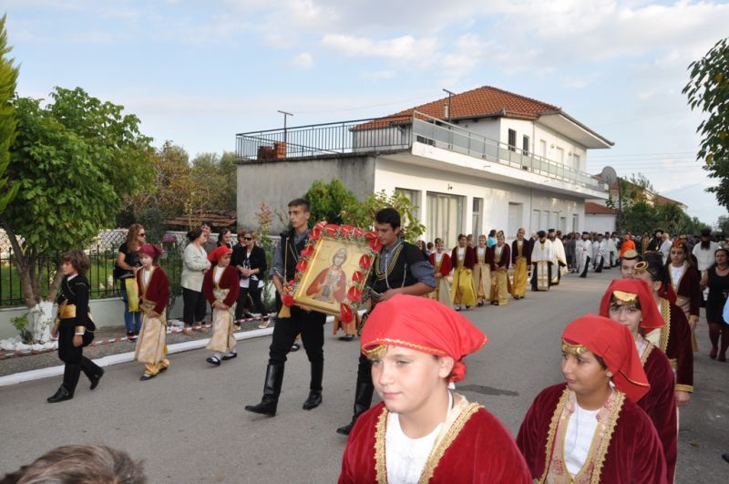 Η ΤΙΜΙΑ ΚΑΡΑ ΤΗΣ ΑΓΙΑΣ ΠΑΡΘΕΝΟΜΑΡΤΥΡΟΣ ΕΛΕΝΗΣ ΤΗΣ ΕΚ ΣΙΝΩΠΗΣ ΤΟΥ ΠΟΝΤΟΥ ΣΤΟ ΜΙΚΡΟΚΑΜΠΟ ΔΡΑΜΑΣ