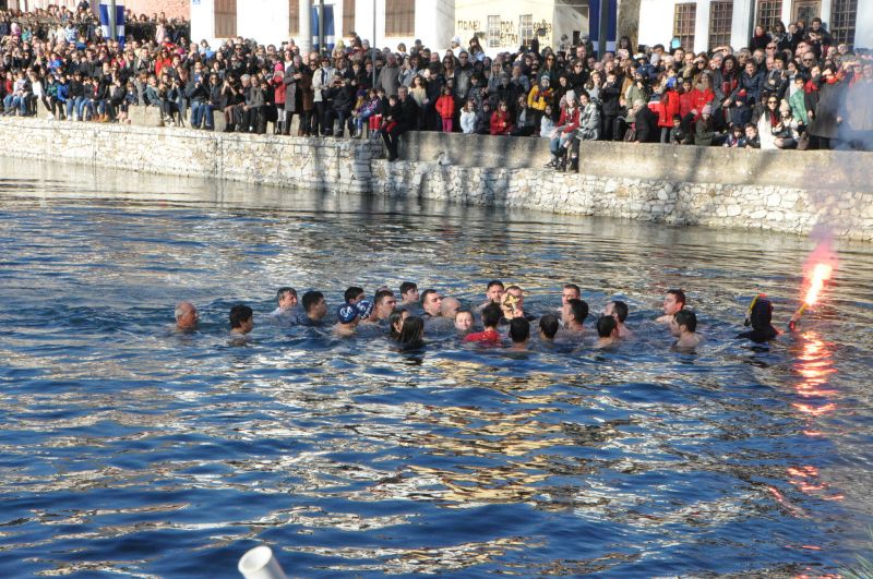 ΑΝΑΚΟΙΝΩΣΗ ΤΕΛΕΤΗΣ ΚΑΤΑΔΥΣΕΩΣ ΤΟΥ ΤΙΜΙΟΥ ΣΤΑΥΡΟΥ