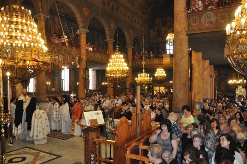 Τά ὀνομαστήρια τοῦ  Ἐπισκόπου μας   -  Τά  Ἐλευθέρια  τῆς  Δράμας