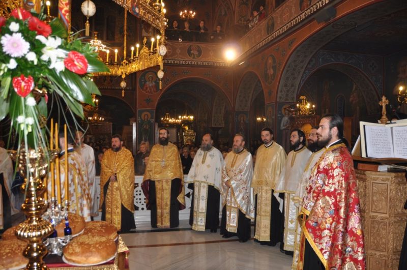 Η  ΕΟΡΤΗ  ΤΩΝ  ΕΙΣΟΔΙΩΝ  ΤΗΣ  ΘΕΟΤΟΚΟΥ  ΣΤΗΝ  ΙΕΡΑ  ΜΗΤΡΟΠΟΛΗ  ΔΡΑΜΑΣ