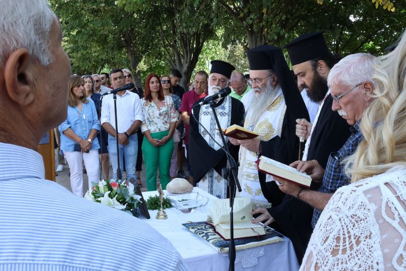 ΑΓΙΑΣΜΟΣ ΘΕΜΕΛΙΩΣΗΣ ΝΕΟΥ ΚΤΙΡΙΟΥ ΓΥΜΝΑΣΙΟΥ-ΛΥΚΕΙΟΥ ΚΑΛΑΜΠΑΚΙΟΥ.