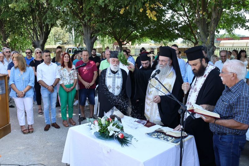 ΑΓΙΑΣΜΟΣ ΘΕΜΕΛΙΩΣΗΣ ΝΕΟΥ ΚΤΙΡΙΟΥ ΓΥΜΝΑΣΙΟΥ-ΛΥΚΕΙΟΥ ΚΑΛΑΜΠΑΚΙΟΥ.