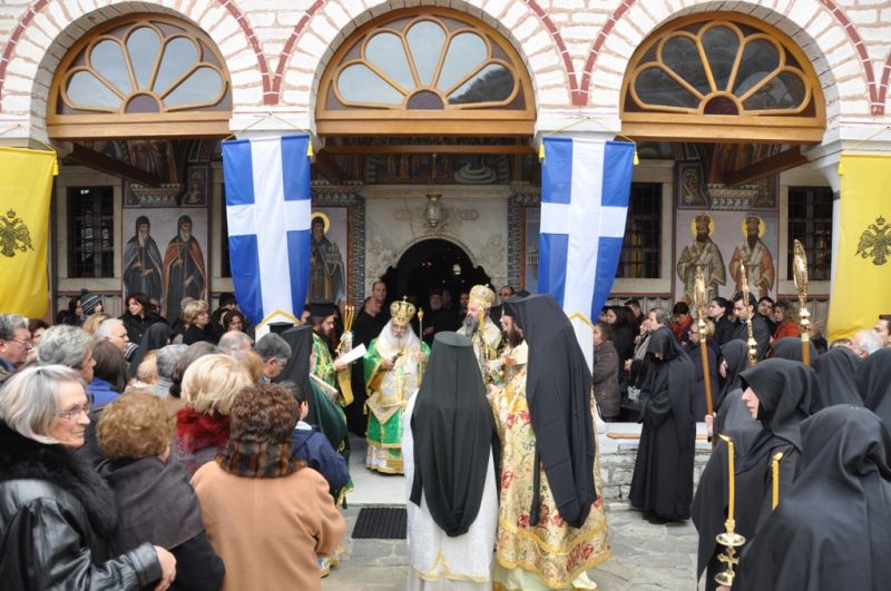 Η  ΕΟΡΤΗ  ΤΩΝ  ΕΙΣΟΔΙΩΝ  ΤΗΣ  ΘΕΟΤΟΚΟΥ  ΣΤΗΝ  ΙΕΡΑ  ΜΗΤΡΟΠΟΛΗ  ΔΡΑΜΑΣ