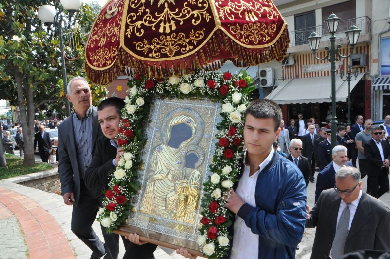 ΣΤΗ  ΠΡΟΣΟΤΣΑΝΗ ΛΙΤΑΝΕΙΑ ΤΗΣ ΠΑΝΑΓΙΑΣ ΠΟΡΤΑΪΤΙΣΣΗΣ