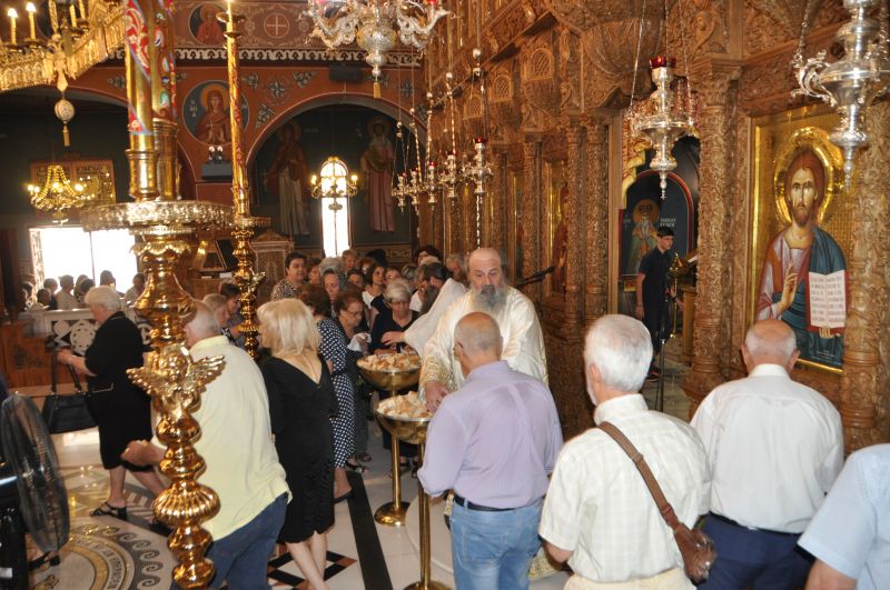 Η ΕΟΡΤΗ ΤΗΣ ΠΕΝΤΗΚΟΣΤΗΣ ΚΑΙ ΤΟΥ ΑΓΙΟΥ ΠΝΕΥΜΑΤΟΣ ΣΤΗ ΜΗΤΡΟΠΟΛΗ ΜΑΣ