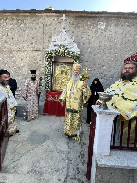 Η Ύψωση του Τιμίου Σταυρού στην Ιερά Μονή Εικοσιφοινίσσης