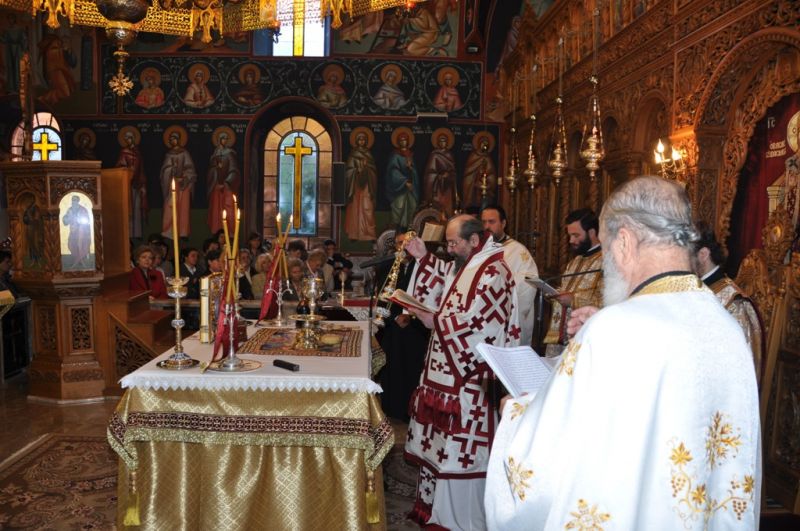 Η Aρχαιοπρεπής Θεία Λειτουργία Αγίου Ιακώβου του Αδελφοθέου 23-10-2011 Ι.Ν.Αγ.Νικολάου Δράμας.