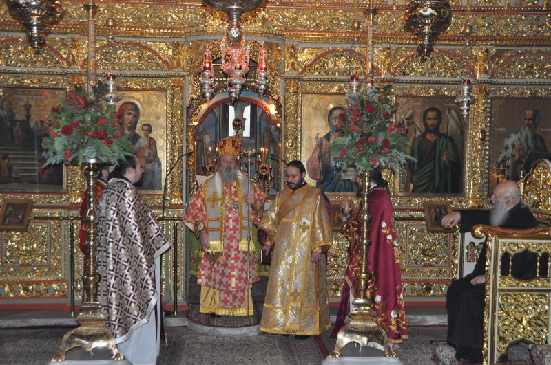 Χειροτονία διακόνου στή Μητρόπολή μας
