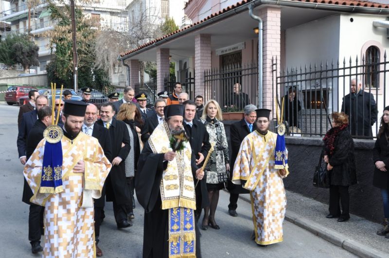 ΤΑ ΑΓΙΑ ΘΕΟΦΑΝΕΙΑ ΣΤΗ ΜΗΤΡΟΠΟΛΗ  ΔΡΑΜΑΣ